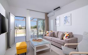 Ariadni Suites